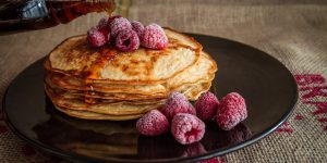 Pancakes veganos de frambuesas