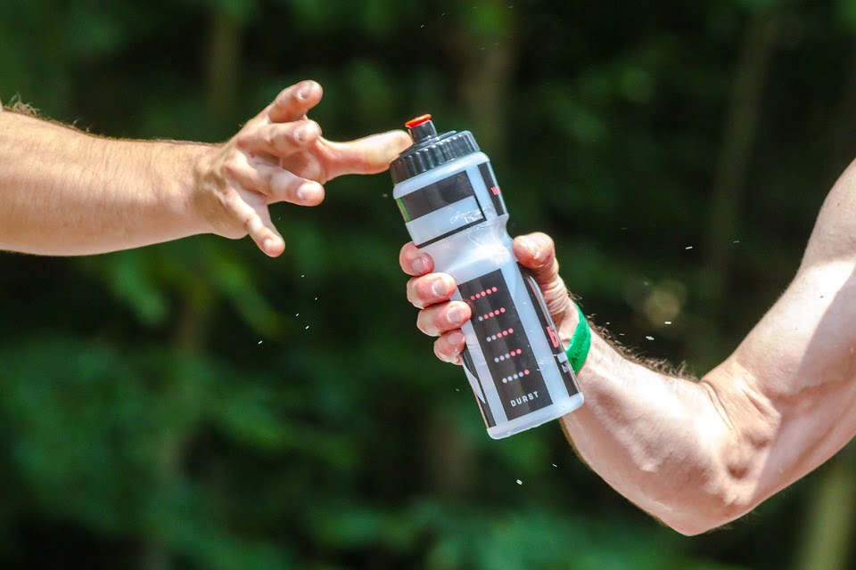 beber agua cuando practicas deporte